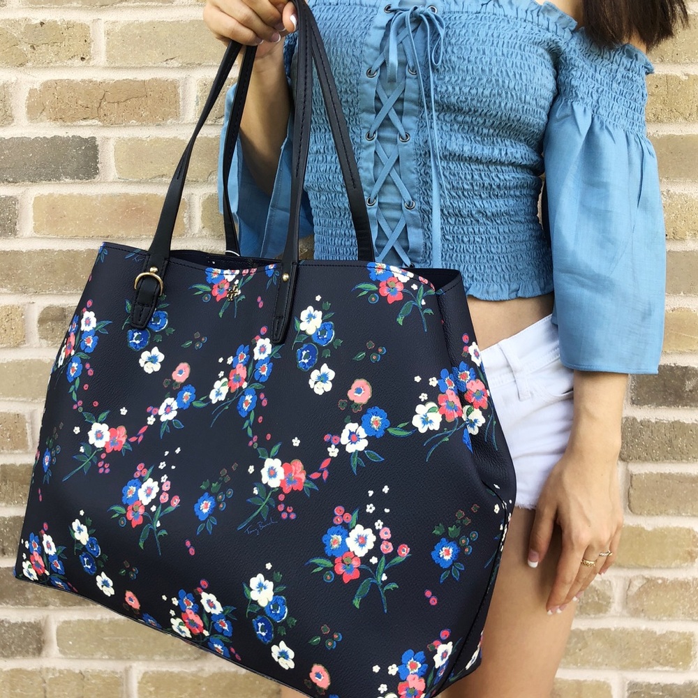 Gaby’sBags👜💕-NWT Tory Burch Large tote floral - Picture 2 of 8